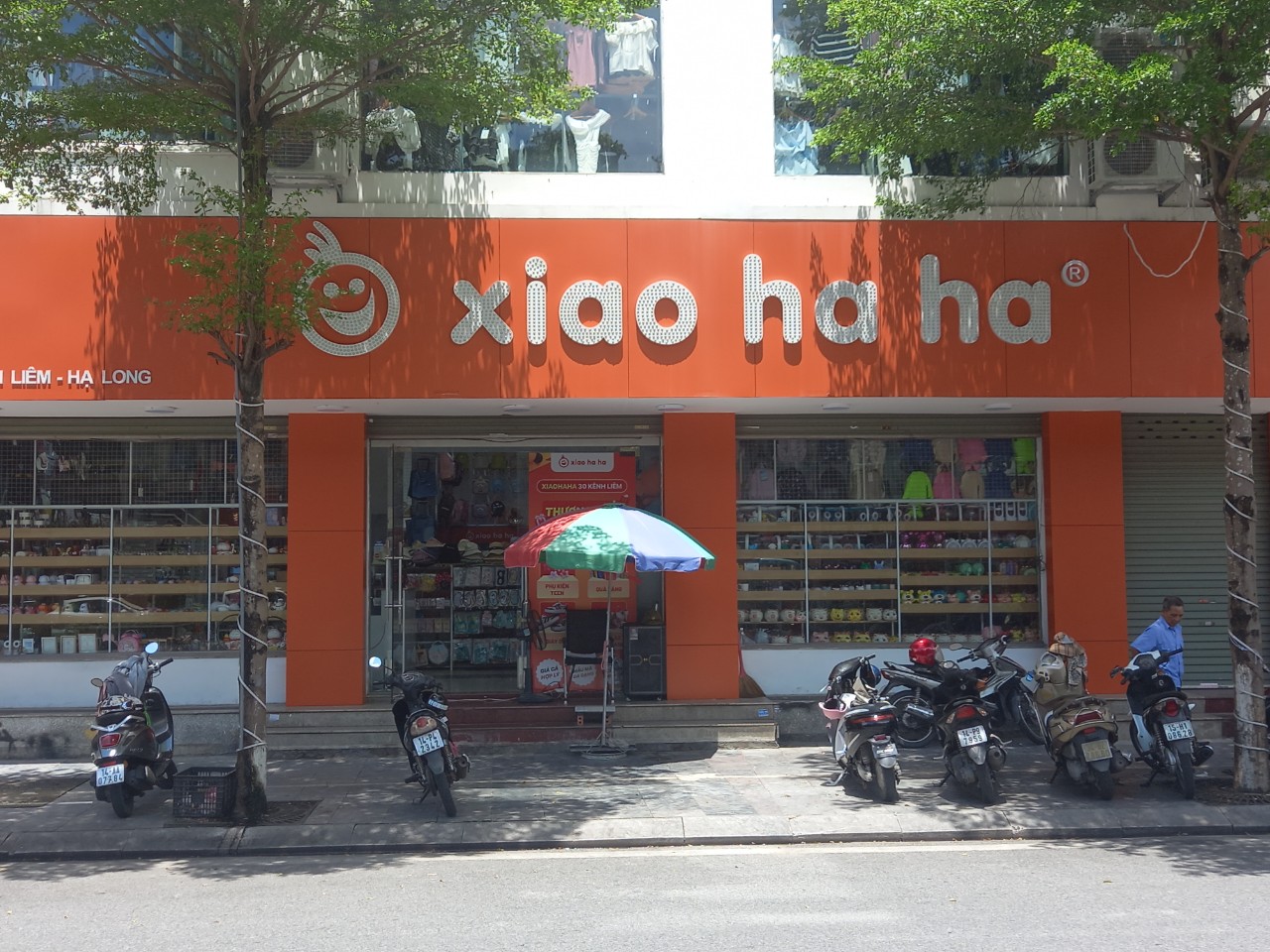 Quảng Ninh Kinh doanh bánh trung thu nhập lậu một hộ kinh doanh bị phạt 55 triệu đồng