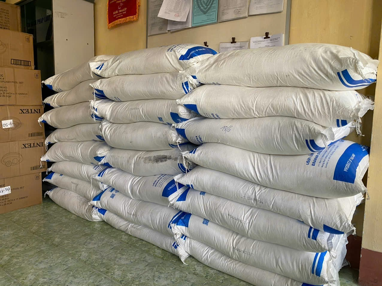 Phú Yên Tạm giữ 16 tấn đường cát không có hóa đơn chứng từ hợp pháp