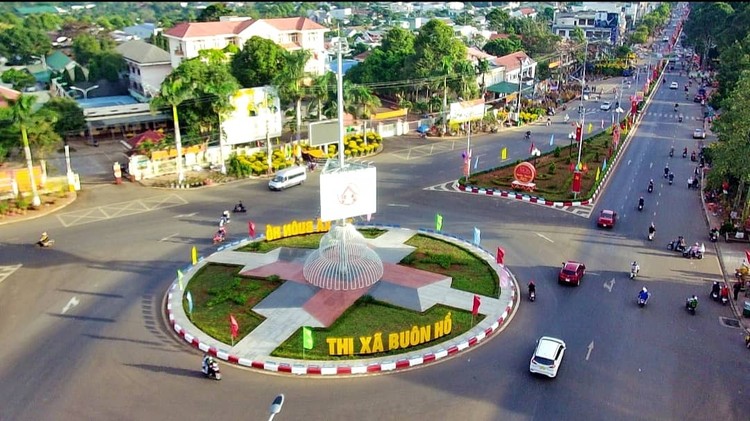 Kê khai bằng cấp của nhân sự không trung thực, Công ty CP Thương mại và Xây dựng Trung Tâm bị cấm thầu