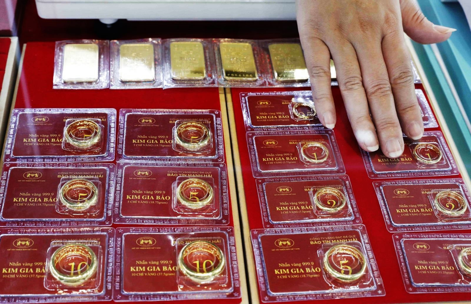 Giá vàng nhẫn liên tiếp lập đỉnh mới