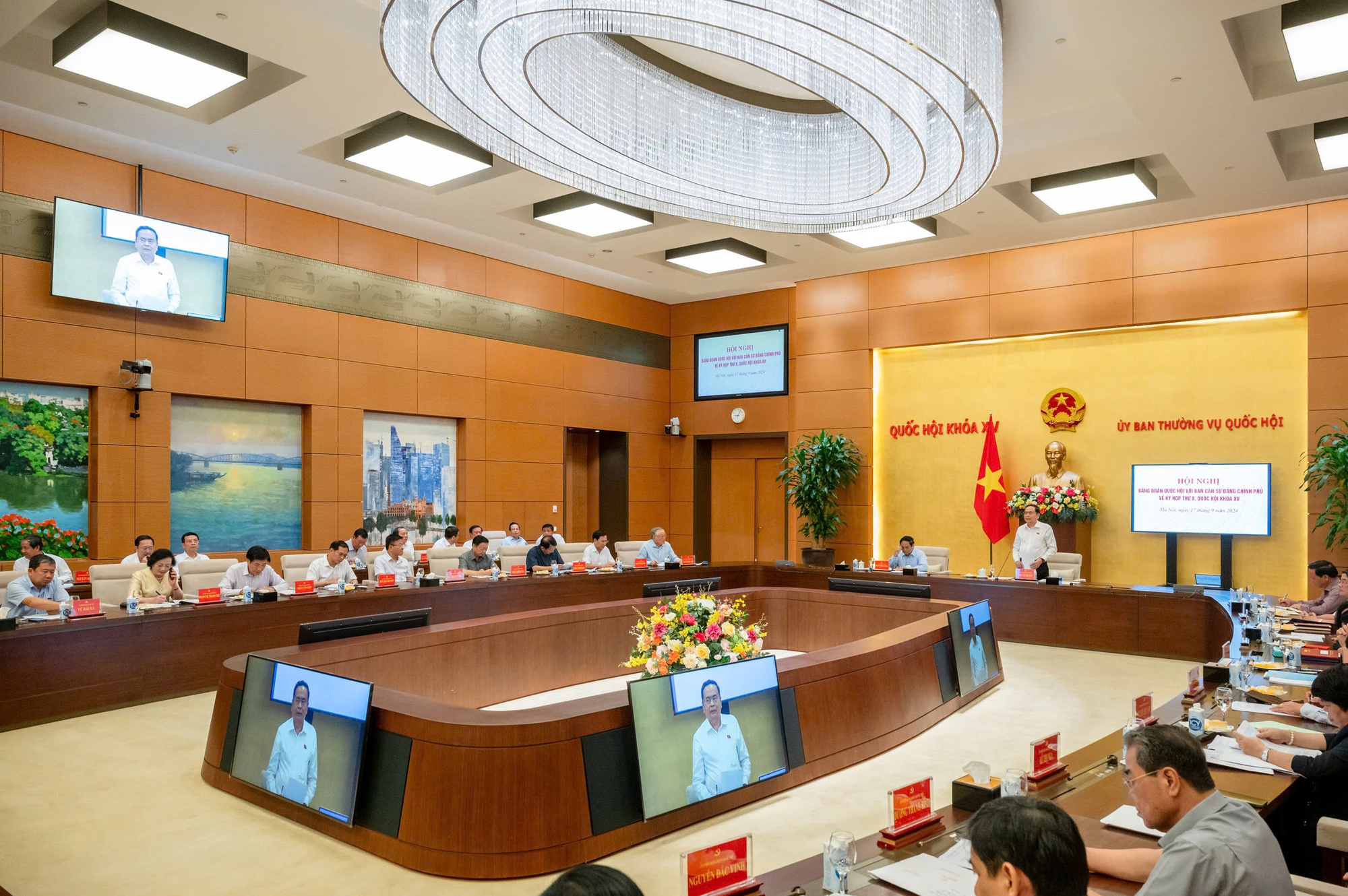 Kỳ họp thứ 8 Quốc hội xem xét 39 nội dung về nhân sự, giám sát, lập pháp, KTXH, NSNN...