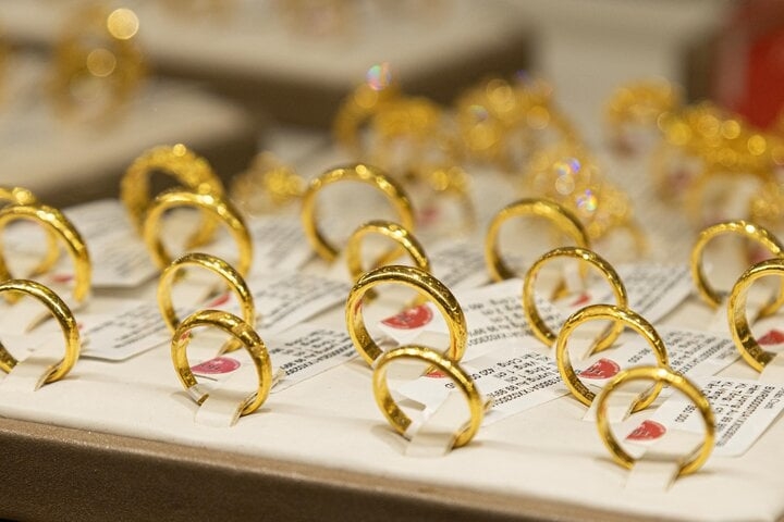 Giá vàng nhẫn lập đỉnh mới gần 80 triệu đồnglượng