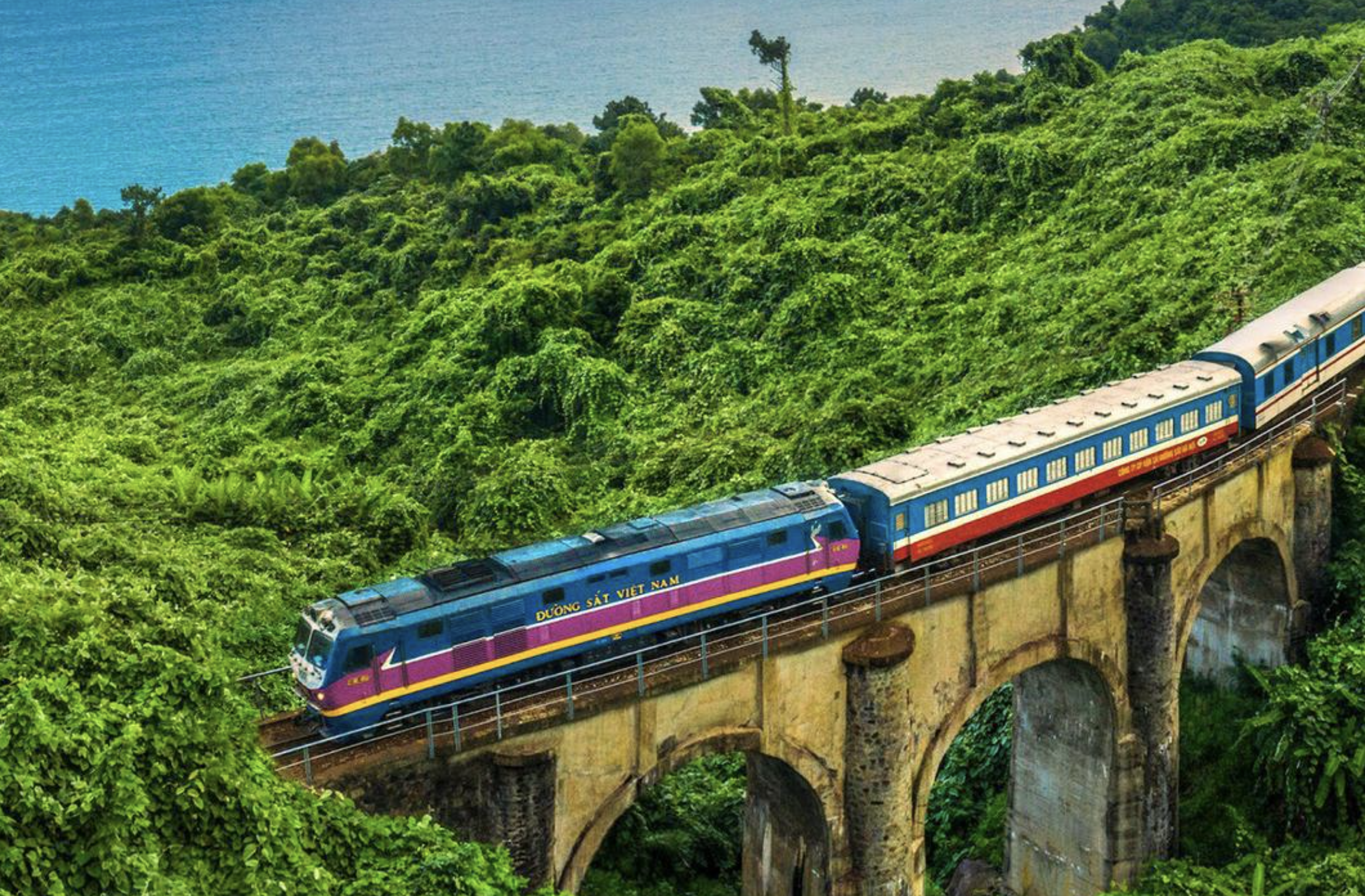 Hôm nay, tàu khách Hà Nội - Lào Cai hoạt động trở lại