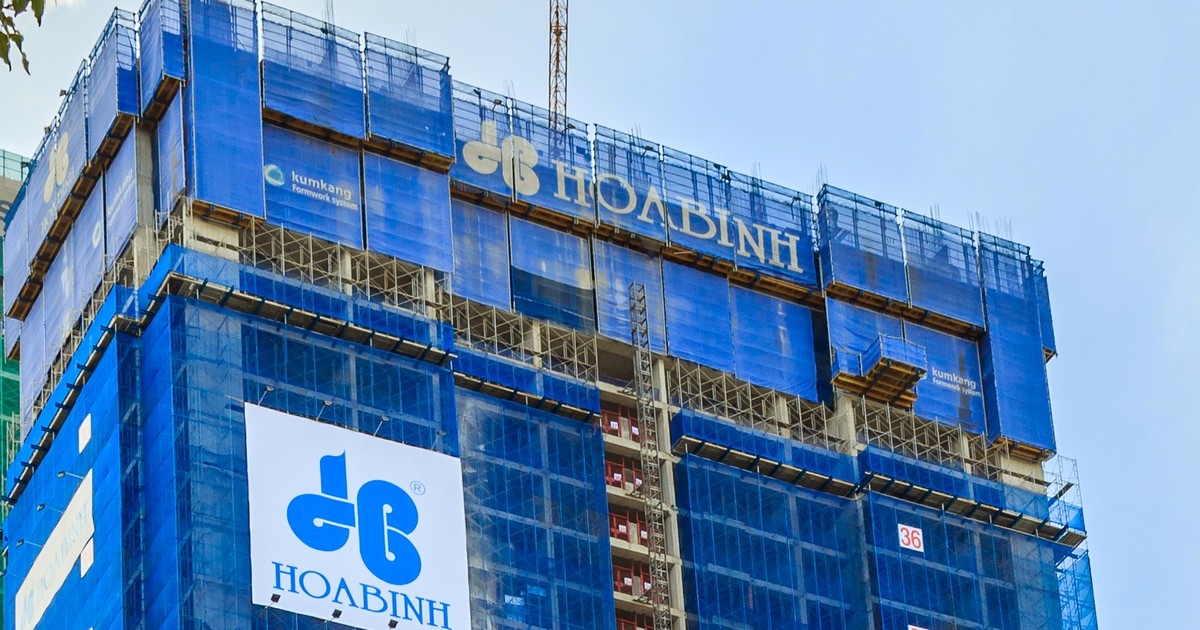 Phó Tổng Giám đốc Xây dựng Hòa Bình (HBC) xin từ nhiệm