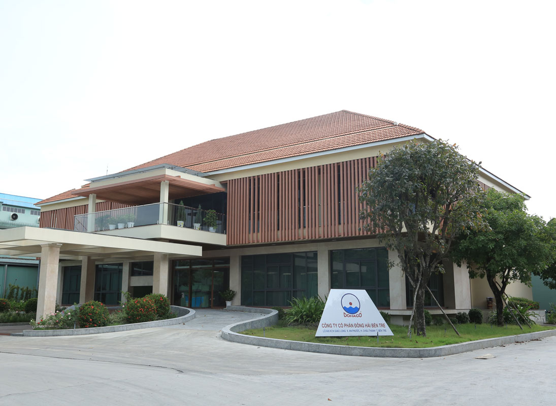 Thành viên HĐQT Đông Hải Bến Tre (DHC) liên tục thoái vốn