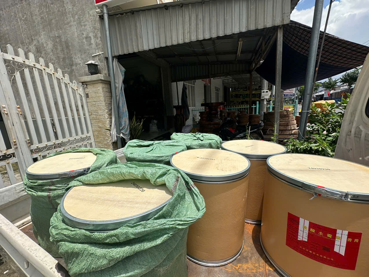 Đồng Tháp Phạt tiền 47,5 triệu đồng cơ sở kinh doanh thuốc thú y không rõ nguồn gốc xuất xứ