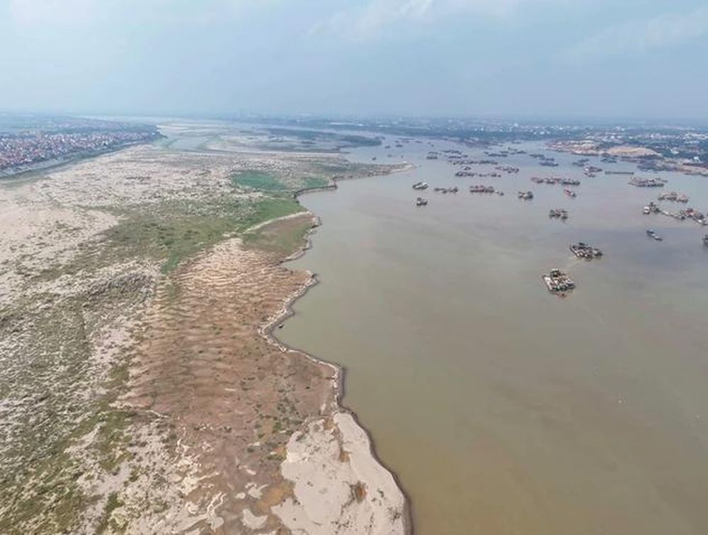 Vì sao Hà Nội hủy kết quả đấu giá 3 mỏ cát trị giá 1.700 tỉ đồng