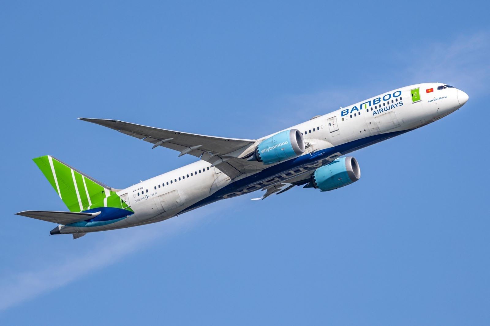 Bamboo Airways bay quốc tế trở lại sau một năm tạm ngừng