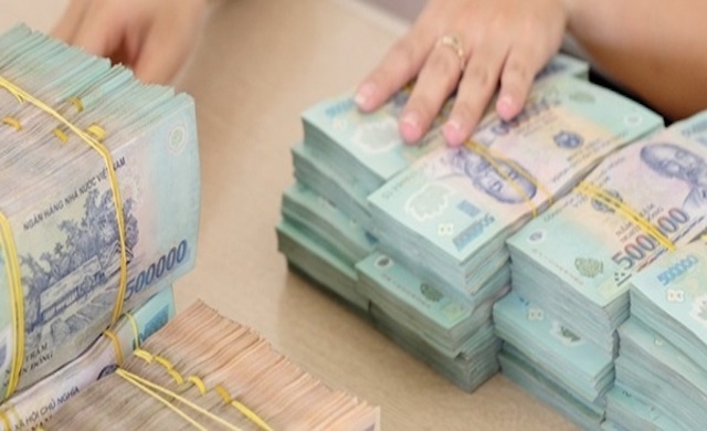 Ngân hàng tăng tốc đón chu kỳ cao điểm vay tiêu dùng