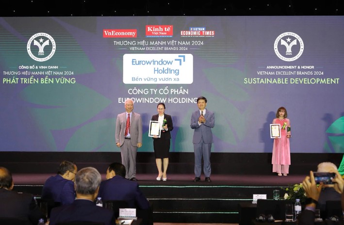 Eurowindow Holding “điểm danh” Top Thương hiệu mạnh - phát triển bền vững 2024