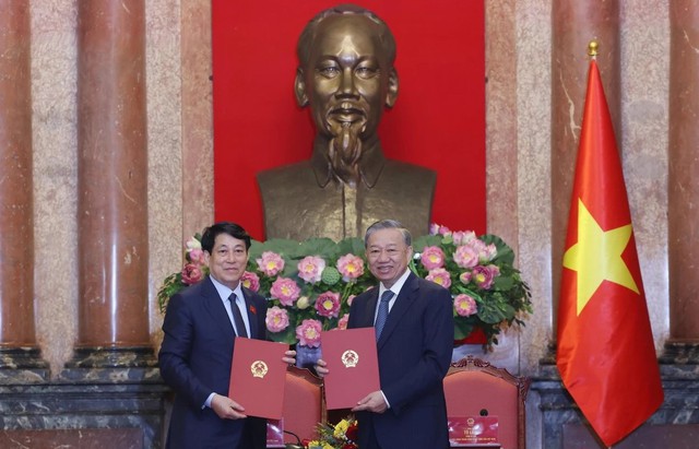 Tổng Bí thư Tô Lâm, Chủ tịch nước Lương Cường bàn giao công tác Chủ tịch nước