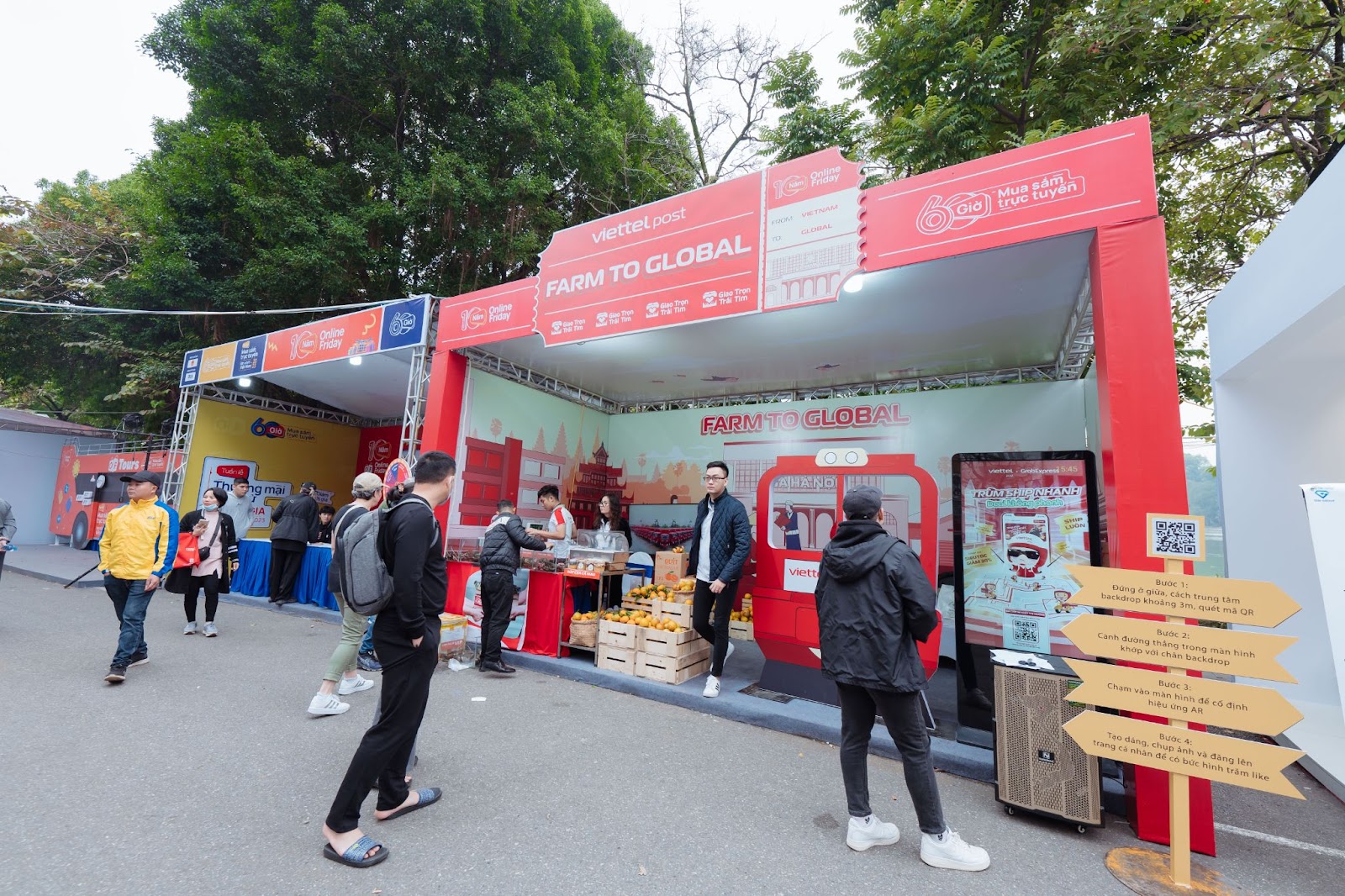 Tôn vinh sản phẩm Việt trong không gian trải nghiệm công nghệ số