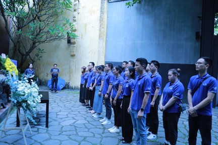 “VAI TRÒ CỦA ĐOÀN THANH NIÊN TRONG CÔNG TÁC XÂY DỰNG VÀ PHÁT TRIỂN ĐẢNG TẠI NGÂN HÀNG TMCP NGOẠI THƯƠNG VIỆT NAM – CHI NHÁNH HÀ NỘI”