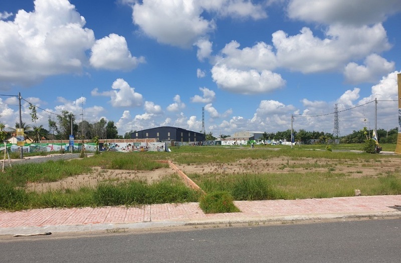 Điều kiện tách thửa đất, hợp thửa đất tại Long An được quy định ra sao