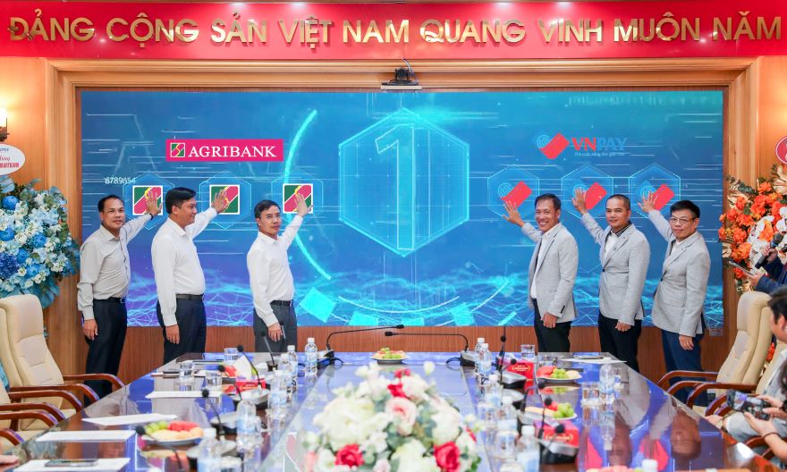 Agribank ra mắt giải pháp Open Smartbank