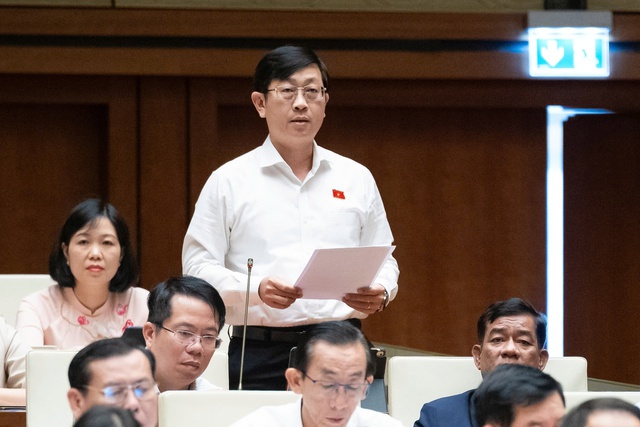 ĐBQH Rào cản, thủ tục khiến doanh nghiệp Việt... chậm lớn