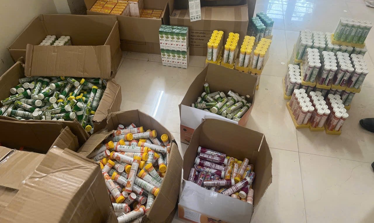 Hà Nội Phát hiện nhiều cơ sở có dấu hiệu sản xuất hàng giả là thực phẩm