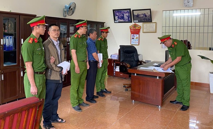 Khởi tố, bắt tạm giam giám đốc và phó giám đốc CTCP chè Minh Rồng