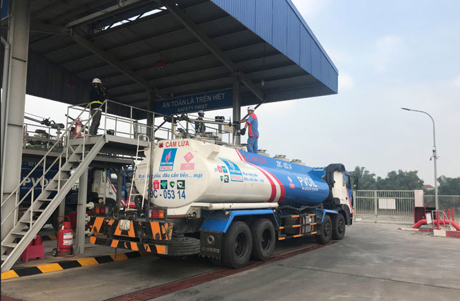 Thương nhân phân phối không được mua bán xăng dầu lẫn nhau có làm mất đi tính cạnh tranh