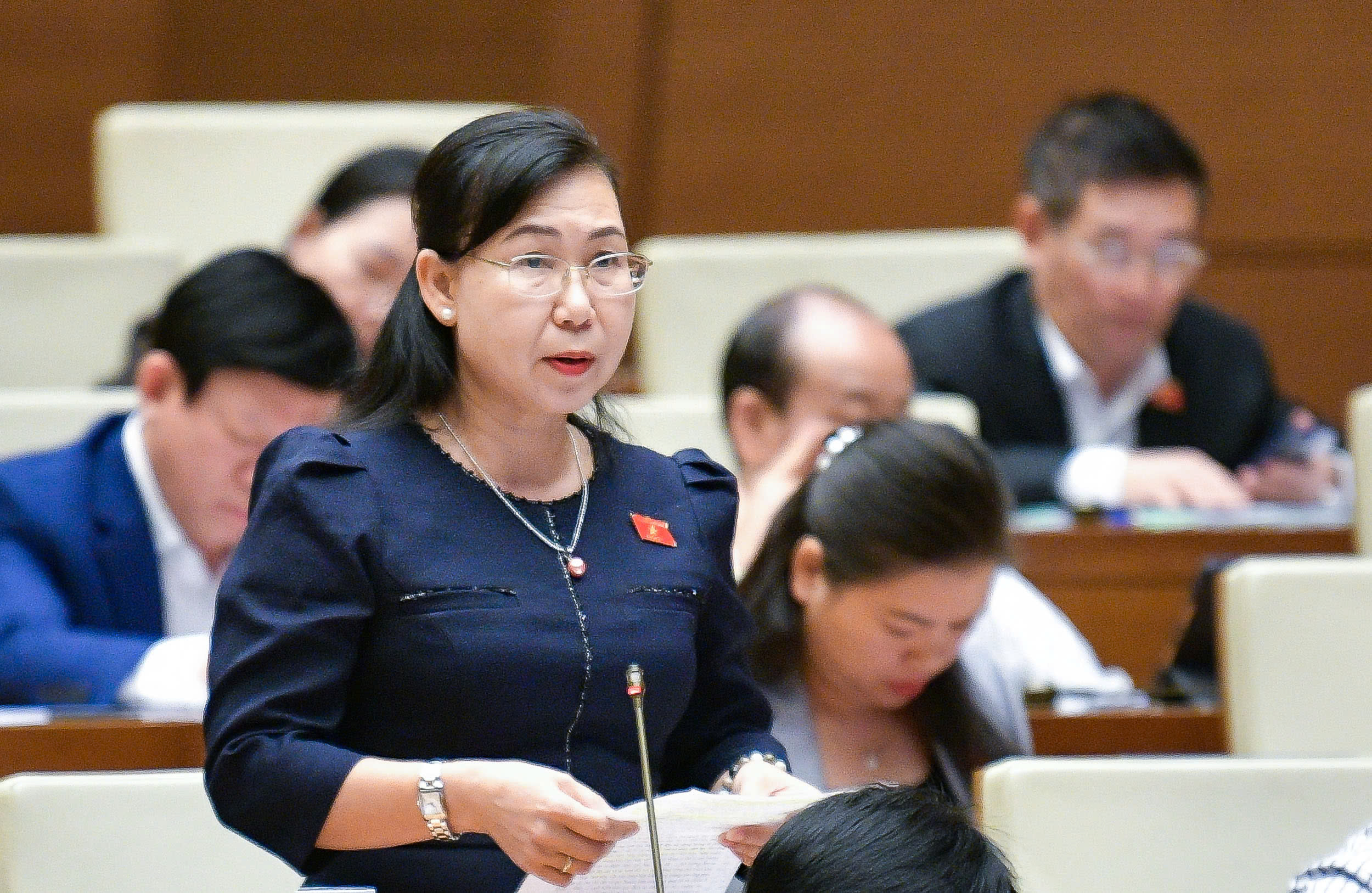 ĐBQH đề nghị bổ sung hành vi bị cấm quảng cáo trên môi trường mạng