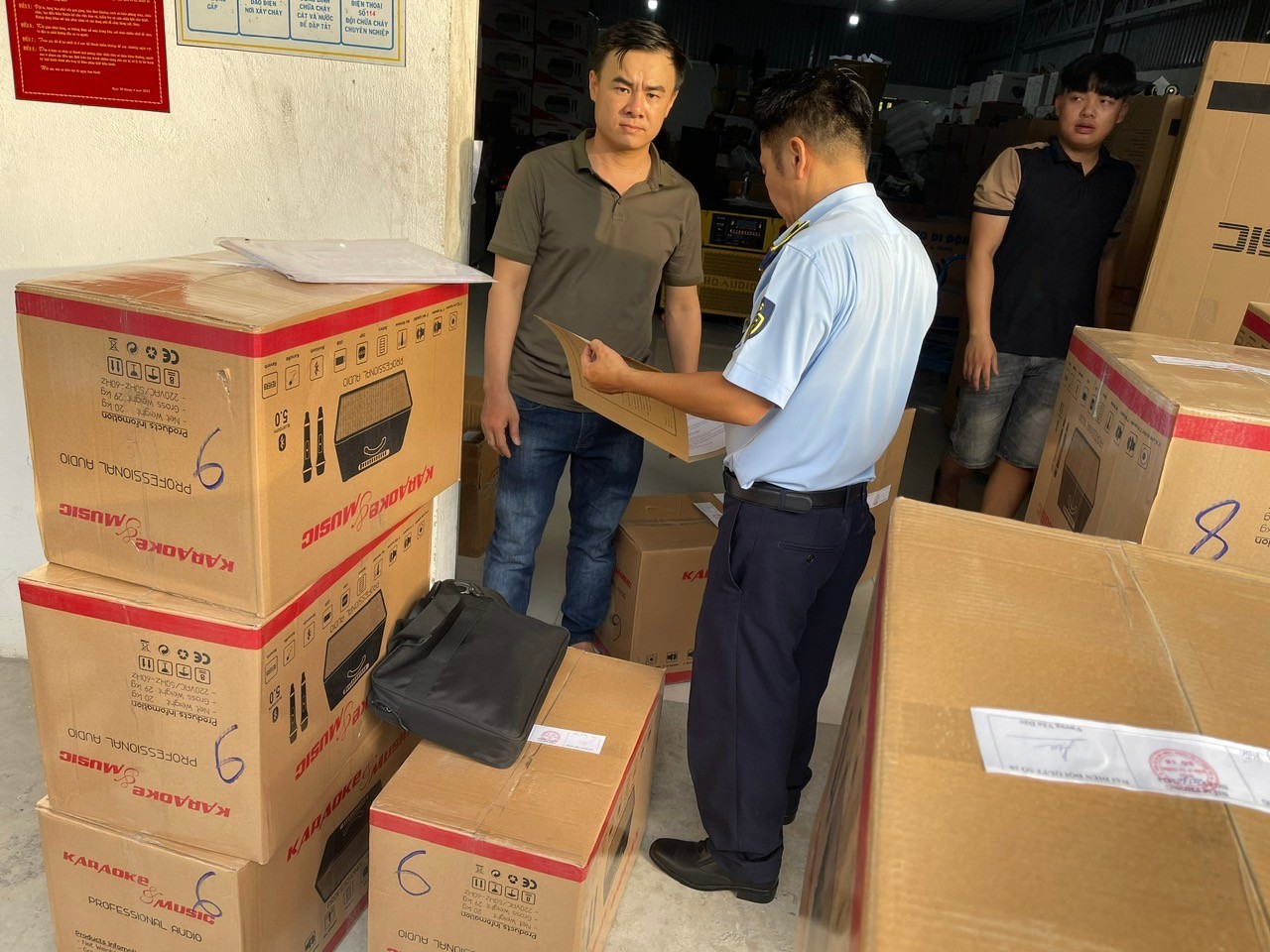 TPHCM chuyển hồ sơ vụ việc kinh doanh hàng hóa giả mạo nhãn hiệu đến Cơ quan điều tra