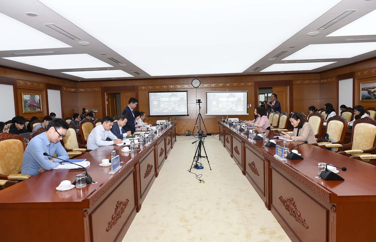 Tỷ lệ giải ngân đầu tư công nguồn vốn vay nước ngoài thấp, khó đạt mục tiêu theo kế hoạch đề ra