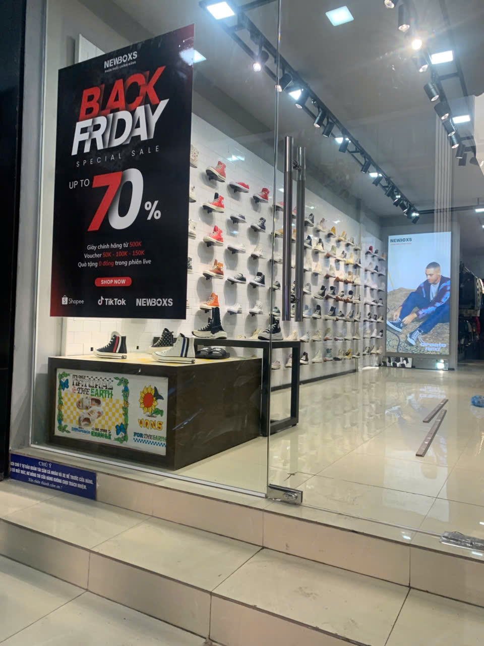 Giảm giá cuối năm Cảnh giác với ‘chiêu đẩy hàng’ của nhà bán lẻ