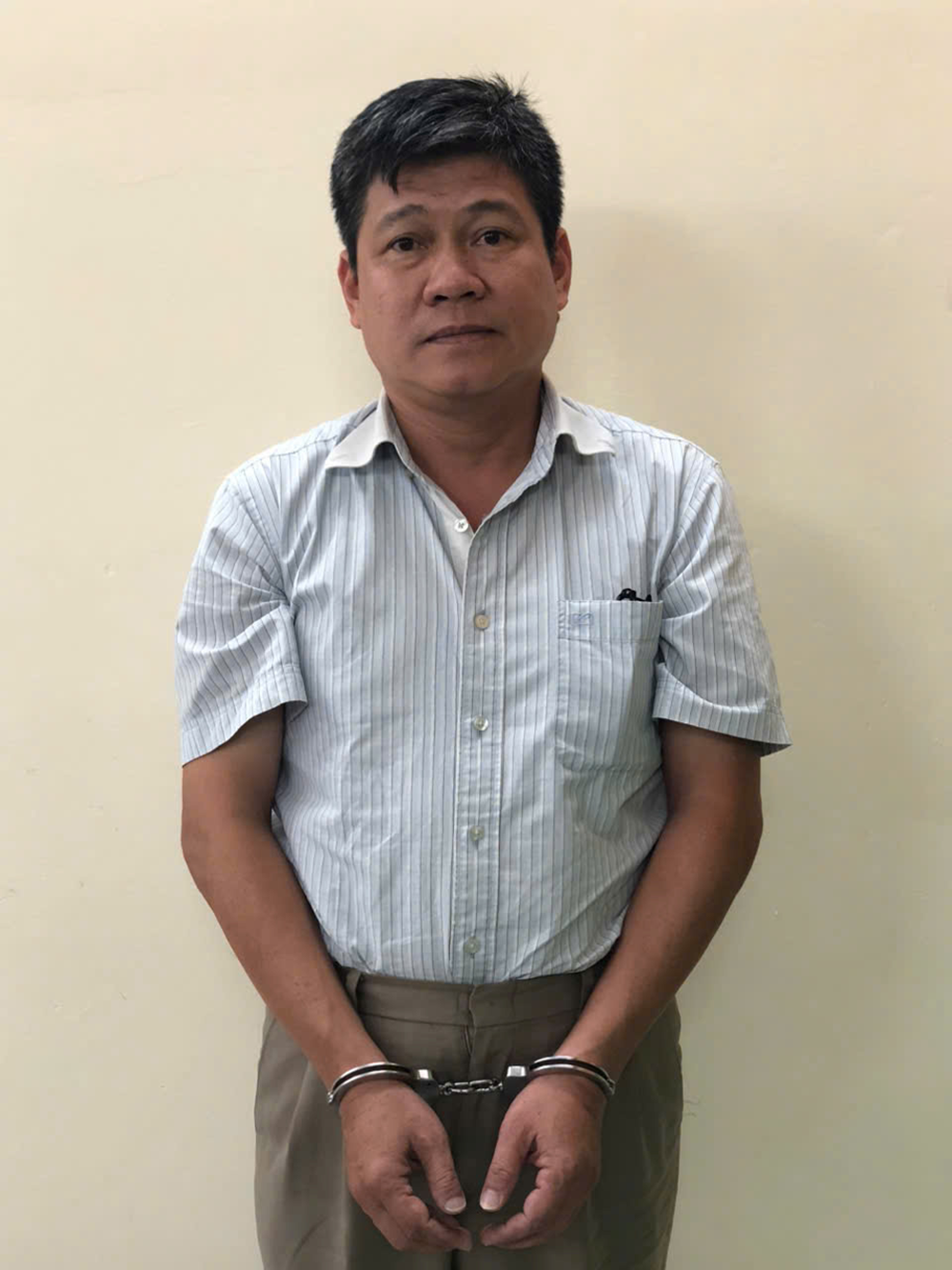 Bắt công chứng viên tiếp tay cho nhóm lừa đảo bán đất hơn 15,7 tỷ đồng