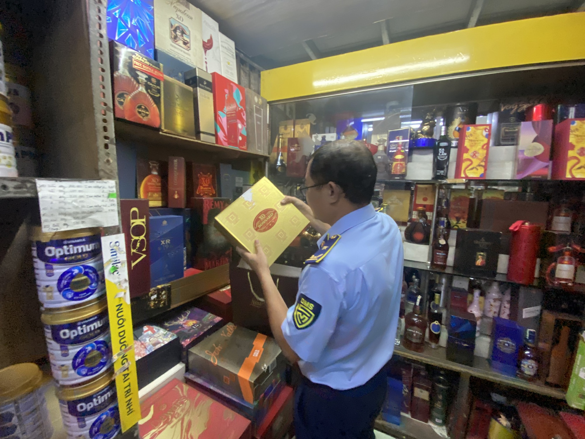 TPHCM Siết chặt công tác chống buôn lậu, gian lận thương mại và hàng giả trong dịp Tết Nguyên đán