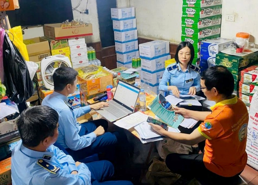 Nghệ An kiên quyết xử lý nghiêm các vi phạm về hàng hoá dịp lễ Tết