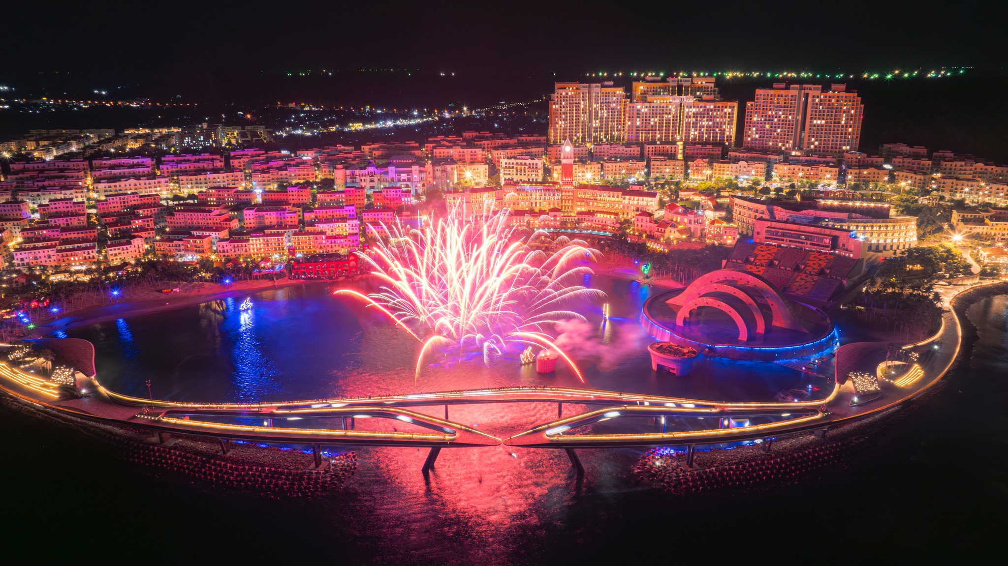 Một thị trấn tại Phú Quốc hội đủ trải nghiệm đẳng cấp quốc tế cho Giáng sinh và Năm mới