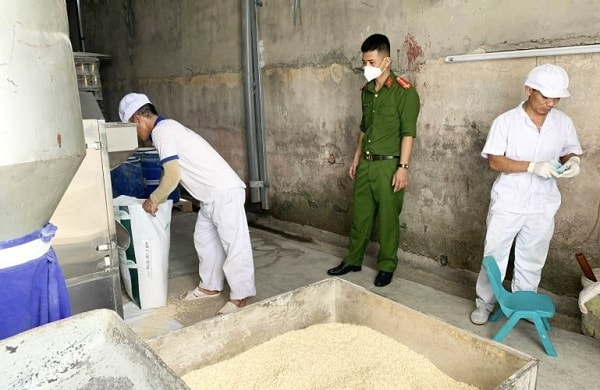 “Hỗn loạn” thị trường sữa Bài 3 – Hàng “rởm”, nguy hại “thật”