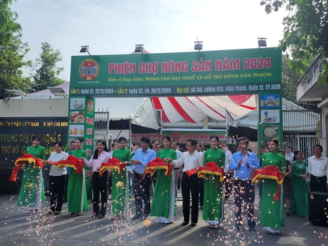 TPHCM khai mạc Phiên chợ nông sản năm 2024