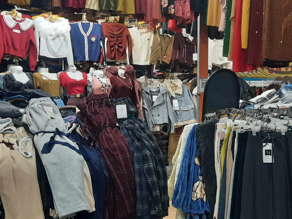 Hàng hoá không rõ xuất xứ, thiếu hợp chuẩn hợp quy đang bị ‘thả nổi’