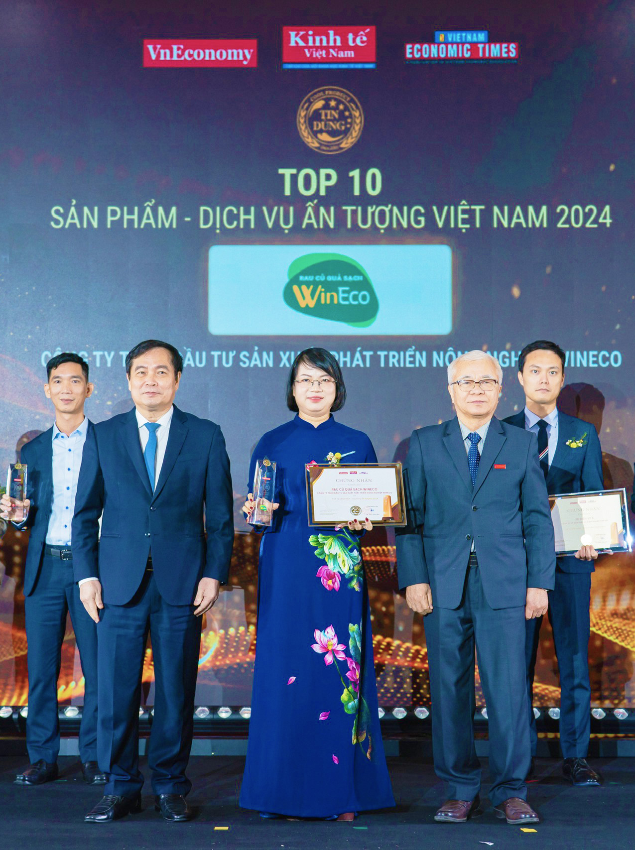 Rau củ quả WinEco trong top 10 sản phẩm, dịch vụ ấn tượng năm 2024