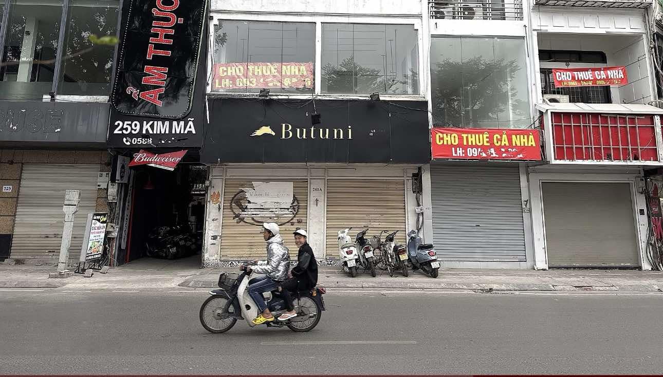 Làn sóng tháo chạy khỏi mặt bằng nhà phố đang trở lại