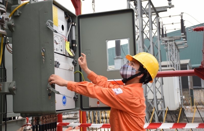 Bộ Công thương đề xuất 2 tháng điều chỉnh giá điện một lần