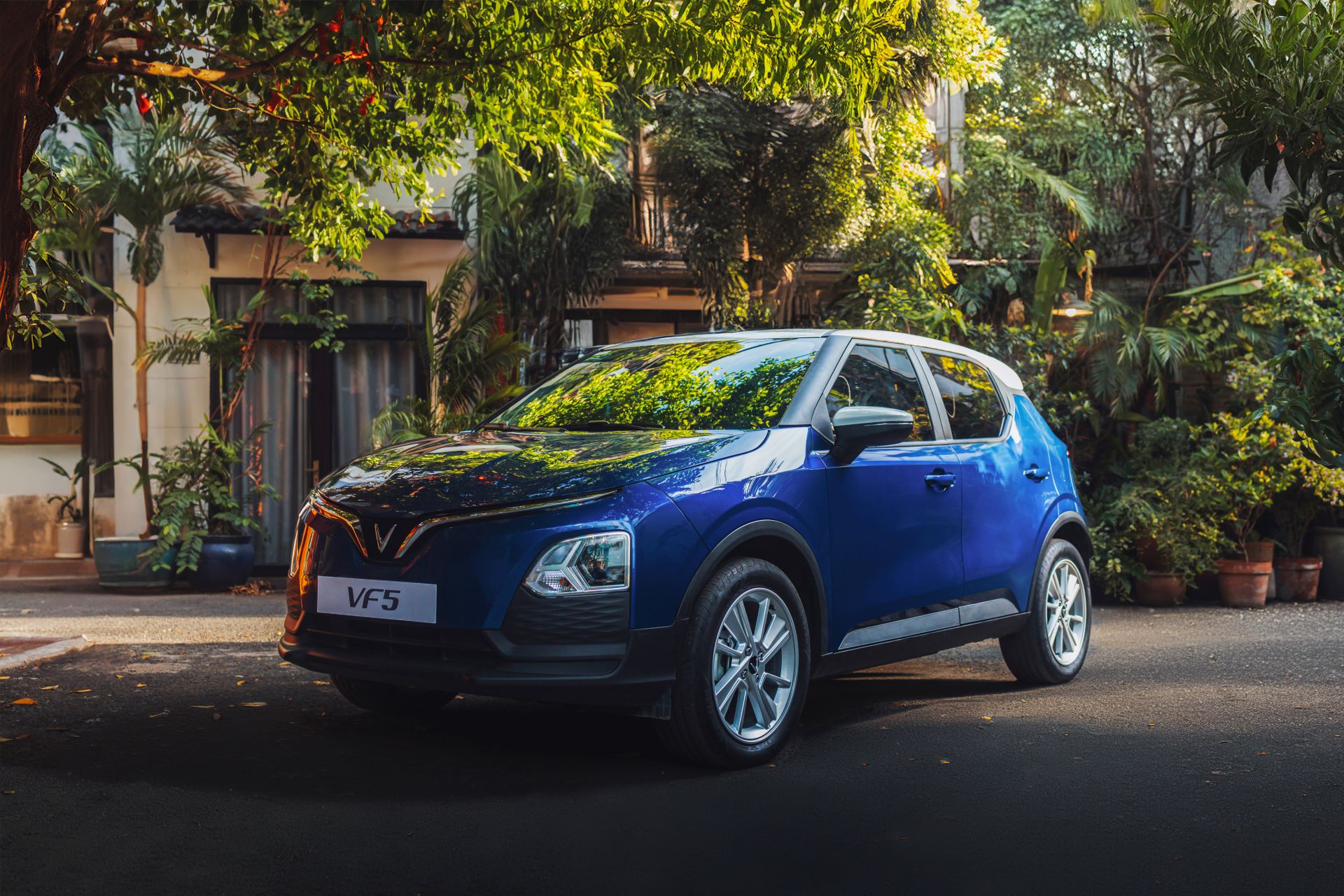 Chủ xe VF 5 Plus Bất ngờ vì loạt trang bị “hàng hiệu”, chi phí rẻ hơn cả xe máy