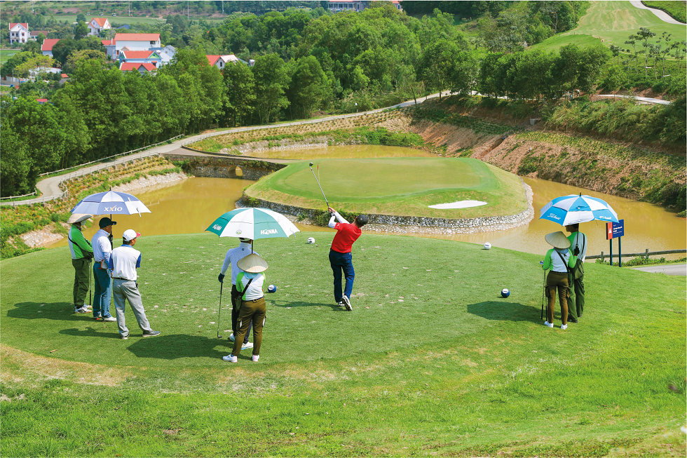 Mipec Golf Club, Golf Sky Lake... vào tầm ngắm thanh tra