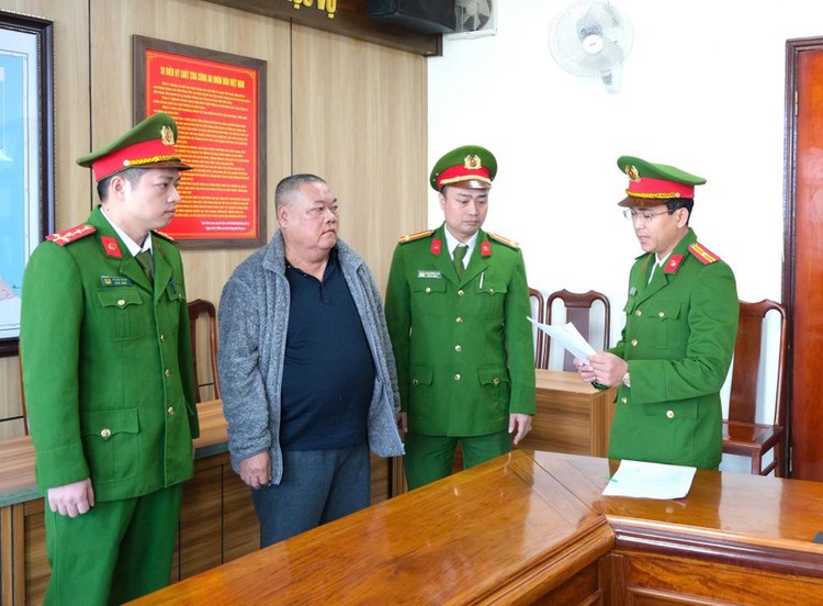 Làm giả hồ sơ đấu thầu, Giám đốc Công ty Quốc Hưng bị khởi tố