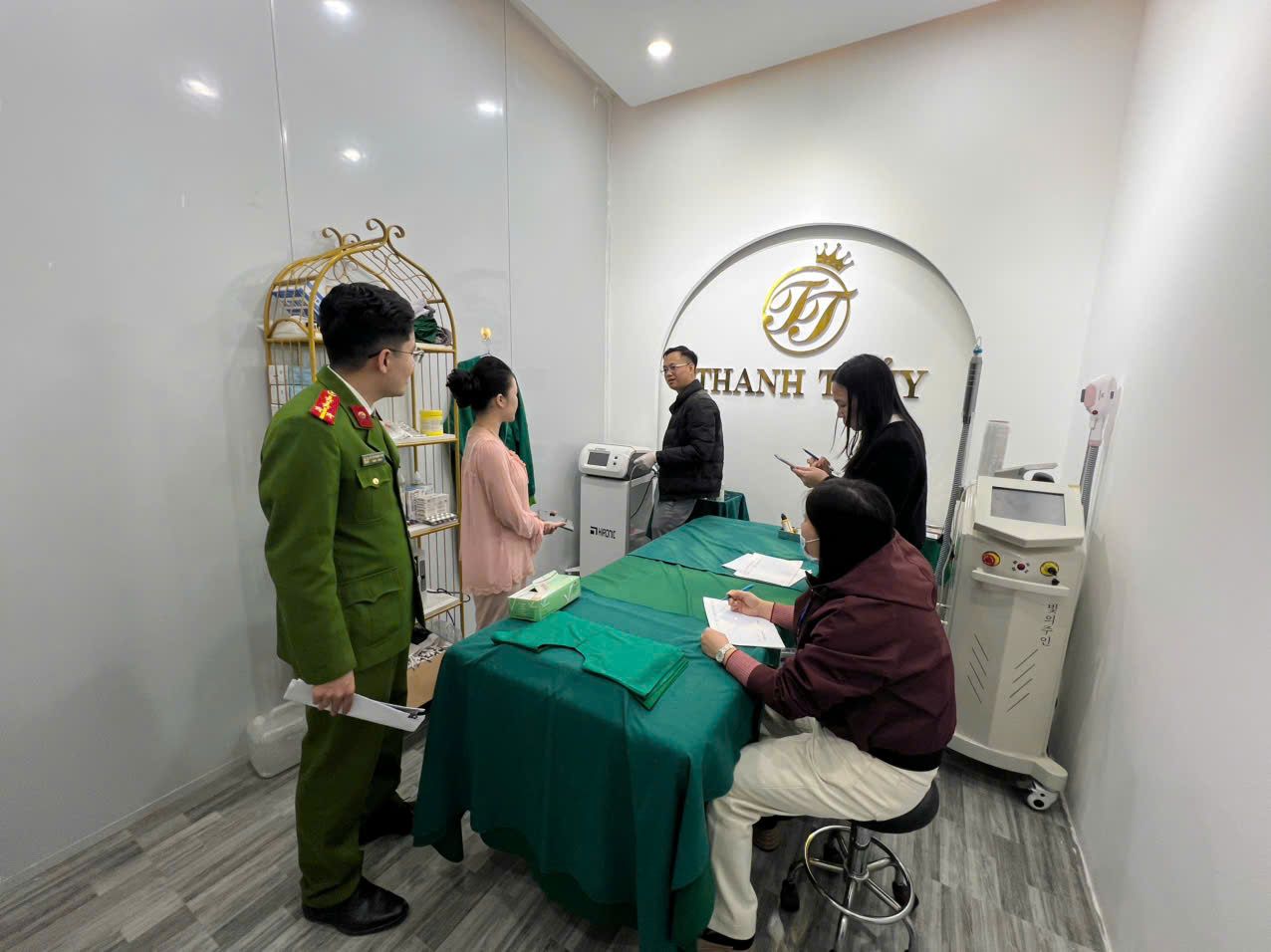 Bắc Giang Xử phạt, đình chỉ hoạt động 3 cơ sở thẩm mỹ