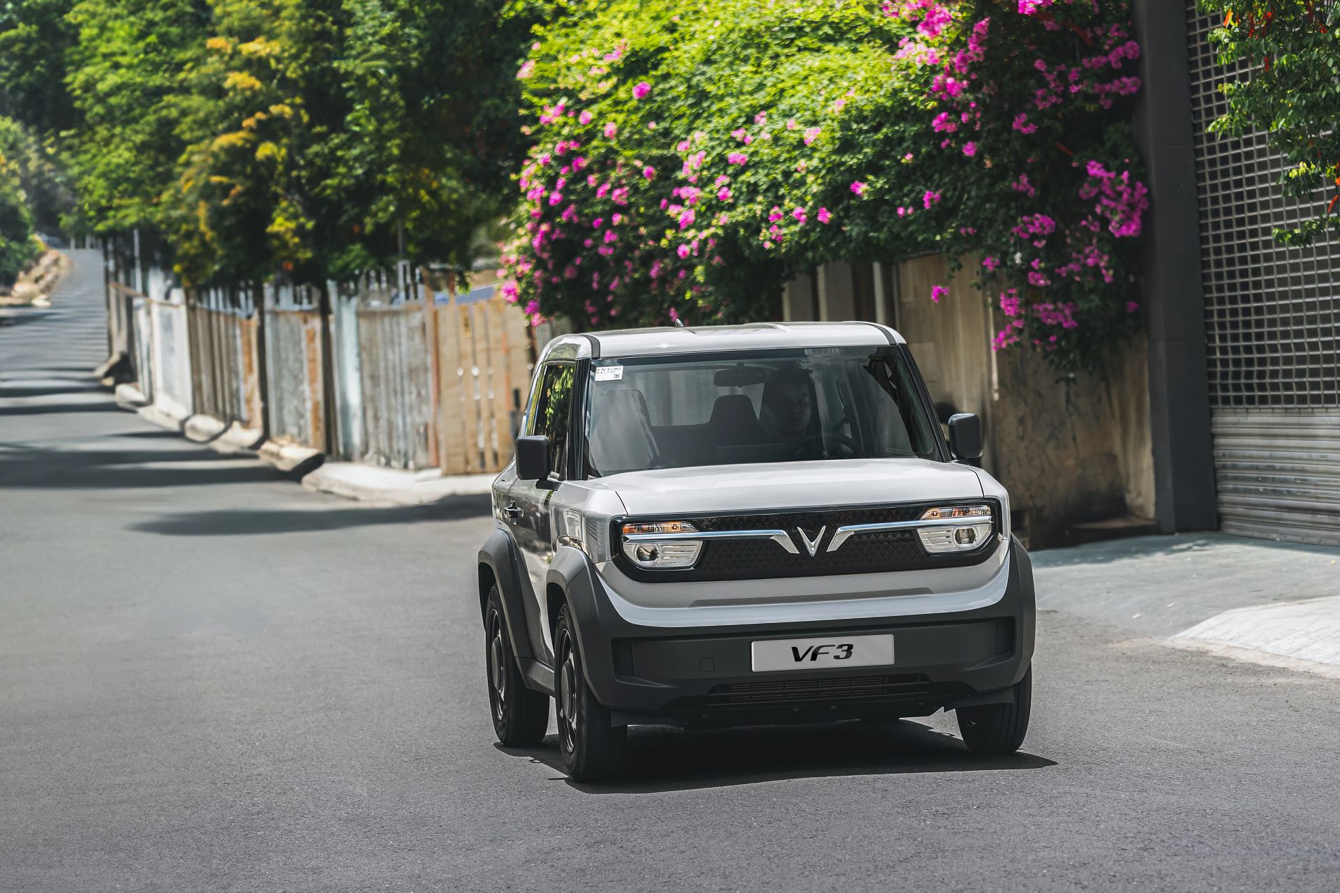 Tình cảnh doanh số trái ngược trong phân khúc A Xe xăng tụt dốc “thê thảm”, xe điện dẫn đầu thị trường