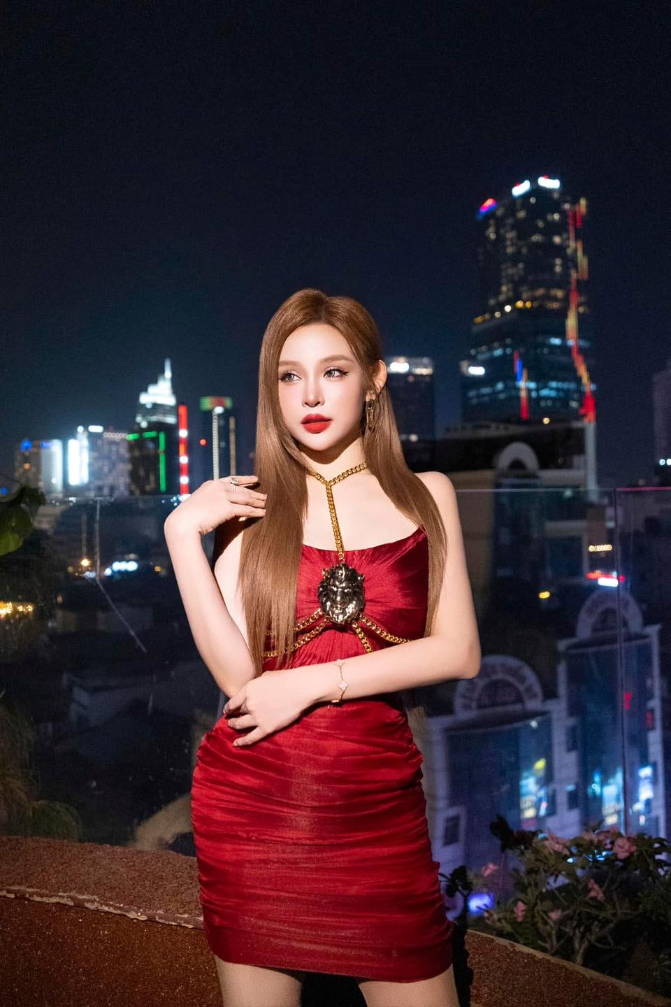 Mỹ nhân tuổi Tỵ nào xinh đẹp, viên mãn, tiền nhiều bậc nhất showbiz Việt