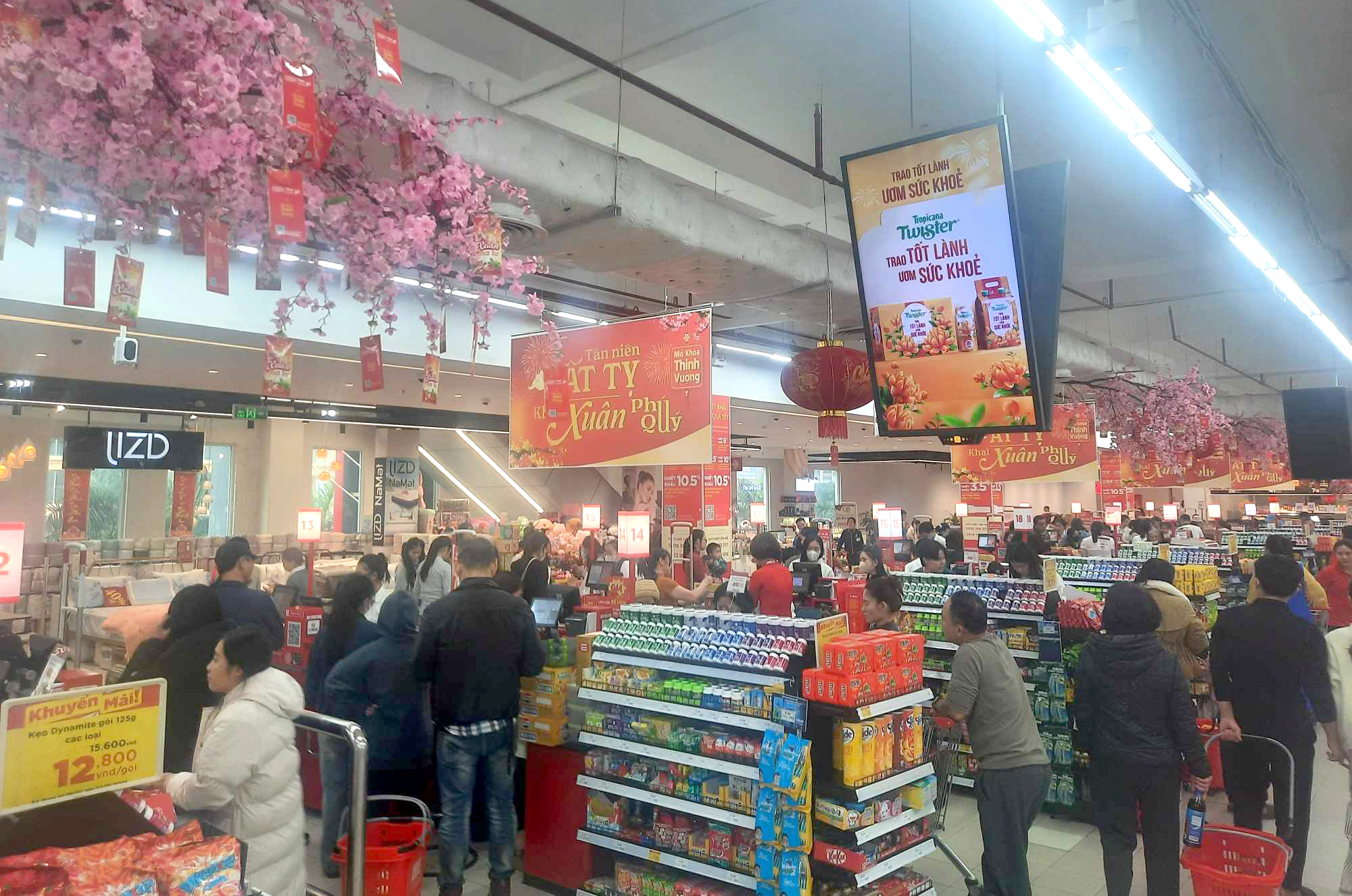 Nghệ An Sức mua hàng tăng ‘nóng’ những ngày cận Tết Nguyên đán