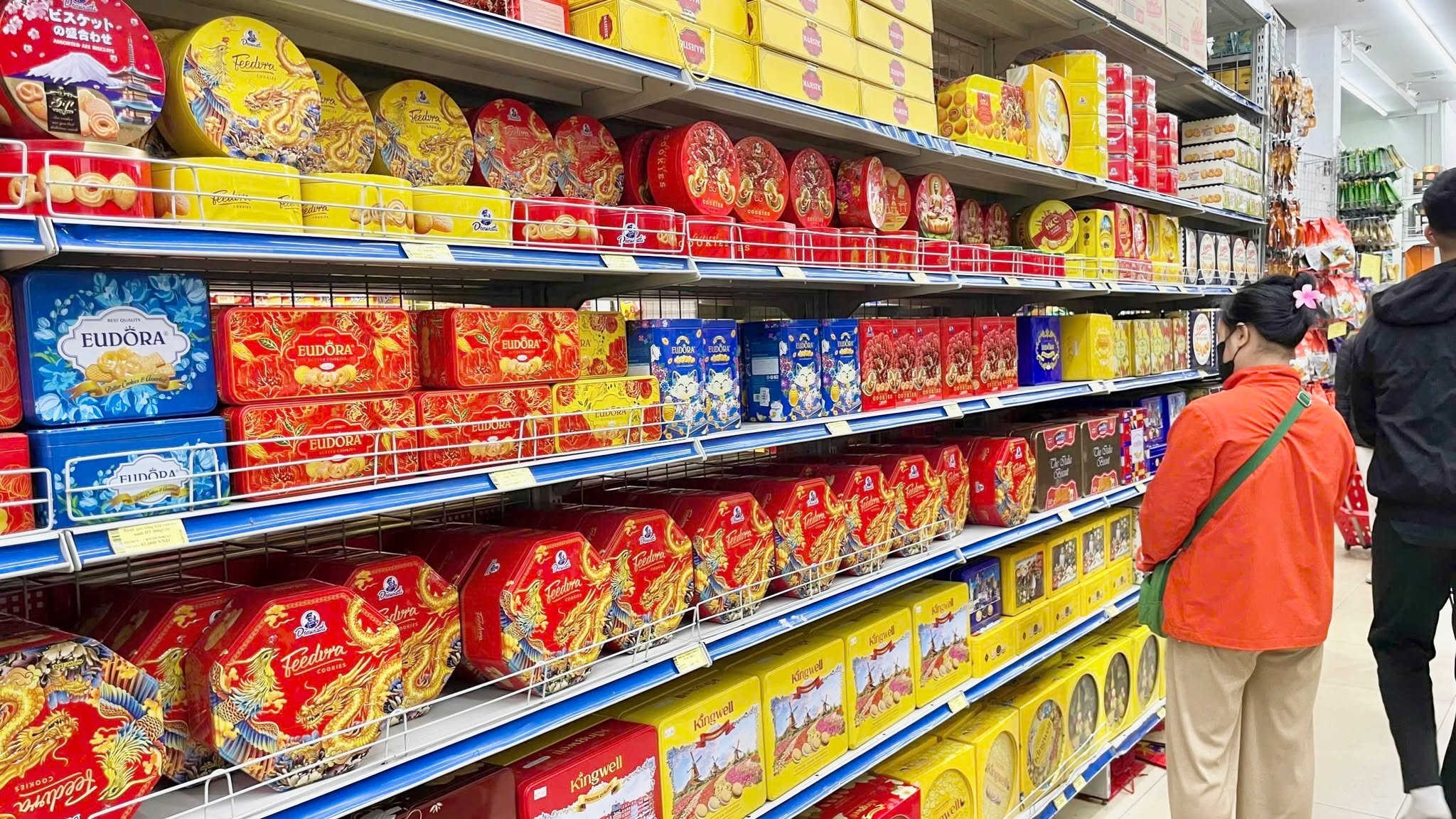 Phú Thọ Thị trường buôn bán nhộn nhịp dịp Tết Nguyên đán Ất Tỵ 2025