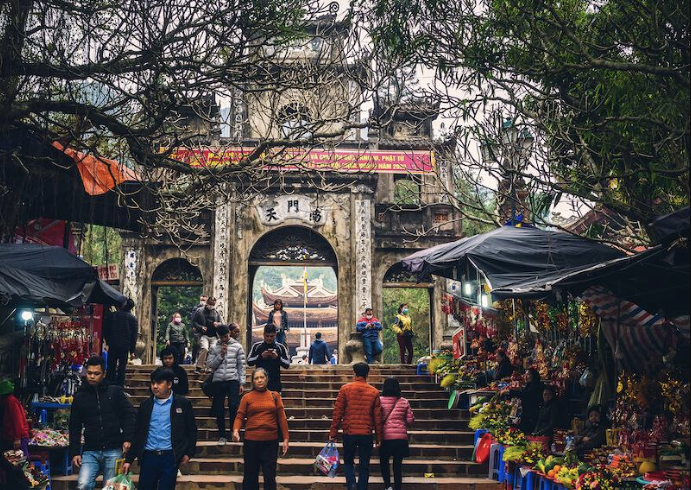 Thủ tướng Chính phủ yêu cầu thực hiện nếp sống văn minh, an toàn, tiết kiệm trong Lễ hội xuân năm 2025