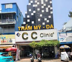 Loạt cơ sở thẩm mỹ, phòng khám bị xử phạt vì chưa có giấy phép vẫn khám bệnh, chữa bệnh