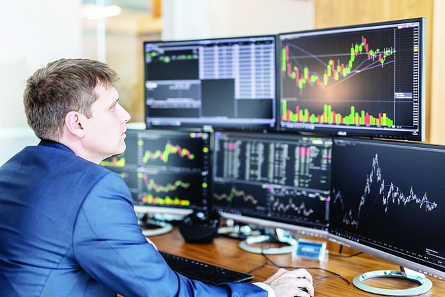 Dòng vốn từ các quỹ đầu tư vào thị trường Việt Nam chịu nhiều yếu tố tác động trái chiều