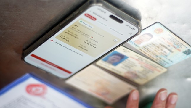 Công an Hà Nội cảnh báo thủ đoạn lừa đảo tích hợp điểm giấy phép lái xe