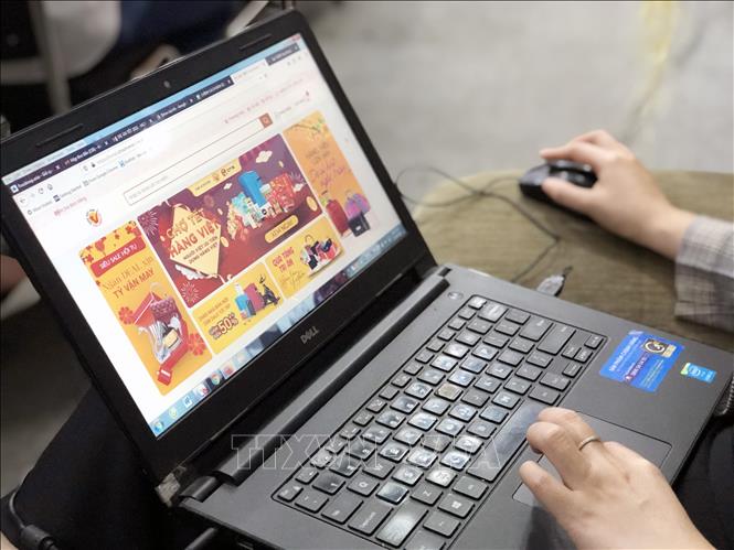 Cơ hội nào cho hàng nội địa khi thu thuế với hàng thương mại điện tử giá trị thấp